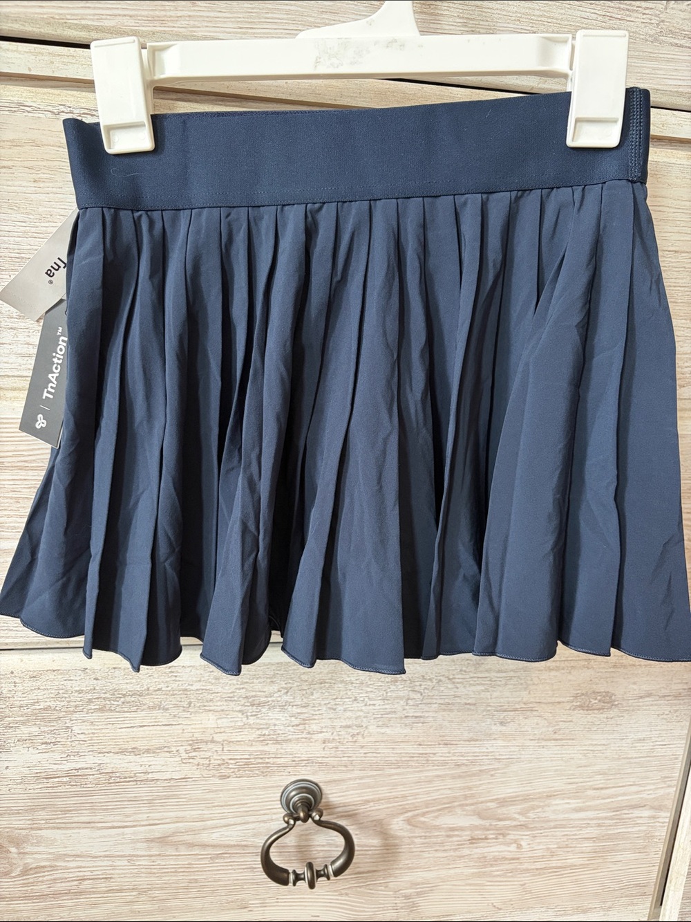 TnAction Aritizia Navy Skort NWT size small